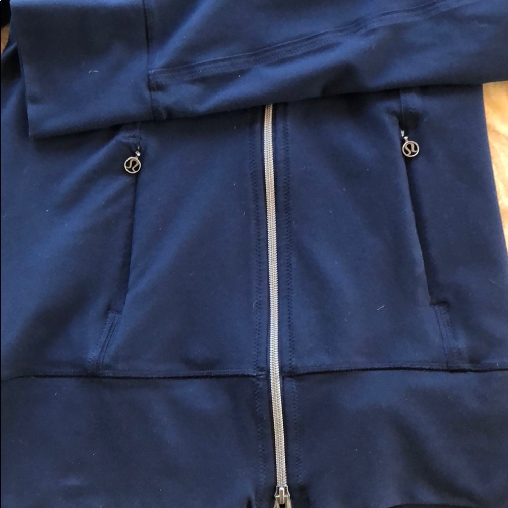 Lululemon Jacket - Picture 2 of 4
